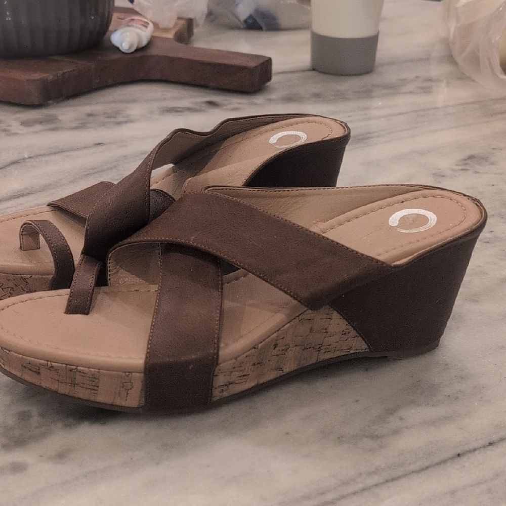 Journee Collection Brown Crisscross Cork Wedge Slides